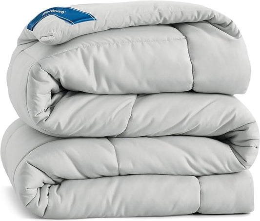 Bedsure Comforter Duvet Insert - Quilted Comforters Twin Size, All Season Duvet, GentleSoft Down Alternative Bedding, with 8 Tabs, Gifts for Women/Men, Light Grey, Twin 88 x 68 Inches