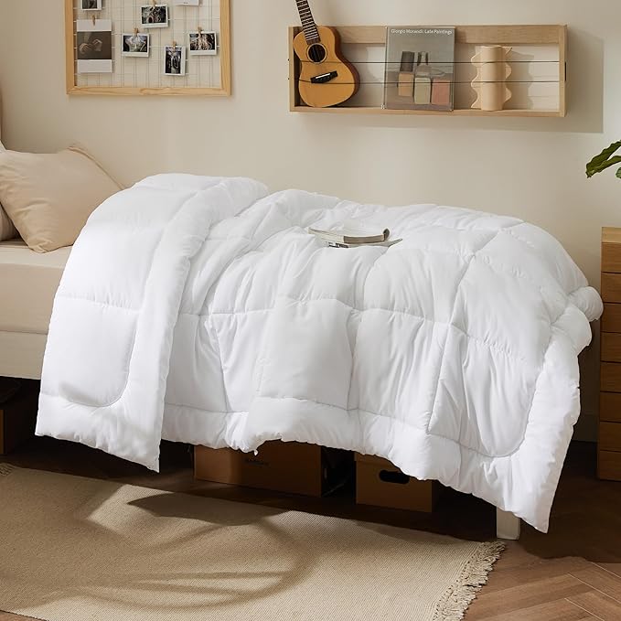 Bedsure Comforter Duvet Insert - Quilted Comforters Twin Size, All Season Duvet, GentleSoft Down Alternative Bedding, with 8 Tabs, Gifts for Women/Men, White, Twin 88 x 68 Inches