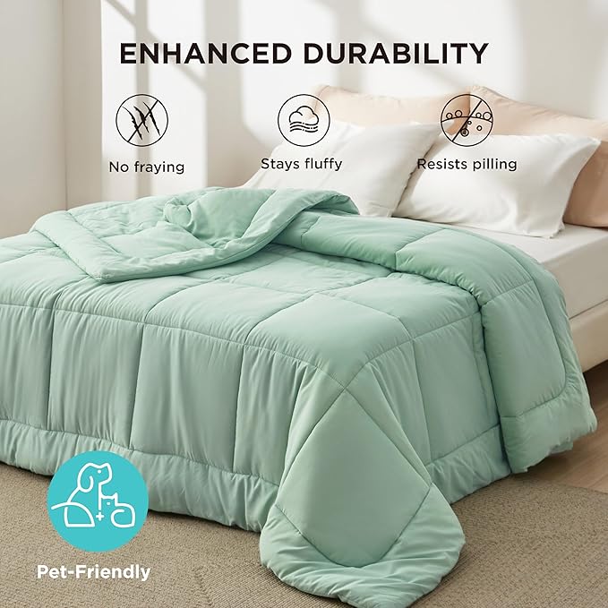Bedsure Comforter Duvet Insert - Quilted Comforters Queen Size, All Season Duvet, GentleSoft Down Alternative Bedding, with 8 Tabs, Gifts for Women/Men, Sage Green, Queen 88 x 88 Inches