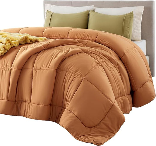 Bedsure Comforter Duvet Insert - Quilted Comforters Full Size, All Season Duvet, GentleSoft Down Alternative Bedding, with 8 Tabs, Gifts for Women/Men, Burnt Orange, Full 86 x 82 Inches