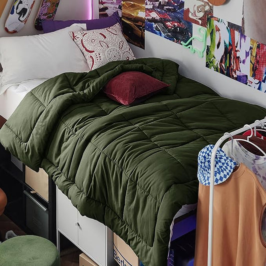 Bedsure Comforter Duvet Insert - Quilted Comforters Twin XL Size, All Season Duvet, GentleSoft Down Alternative Bedding, with 8 Tabs, Gifts for Women/Men, Olive Green, Twin XL 92 x 68 Inches